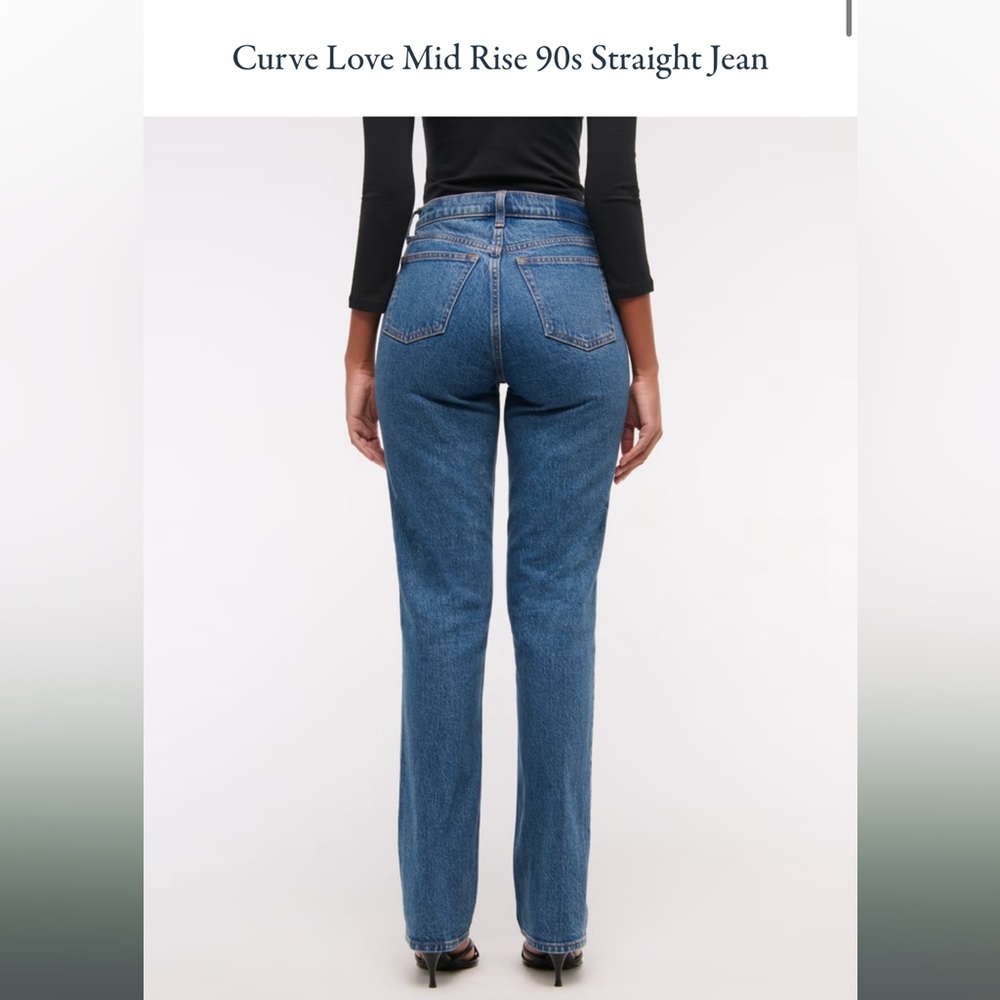 Mid Rise 90’s Straight Jean